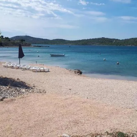 Kamp alanı Adria Mobile Pirovac