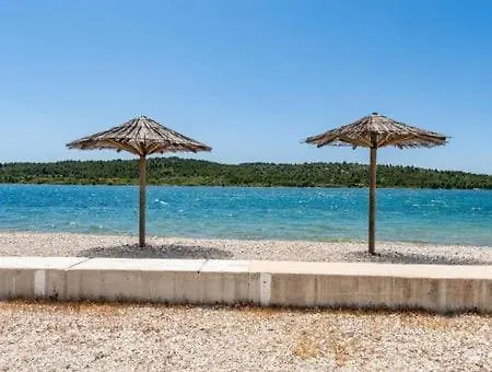 Adria Mobile Camping