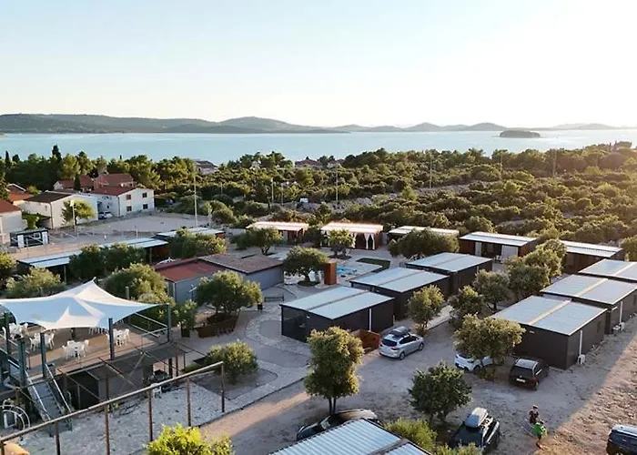 Campingplatz Adria Mobile Pirovac